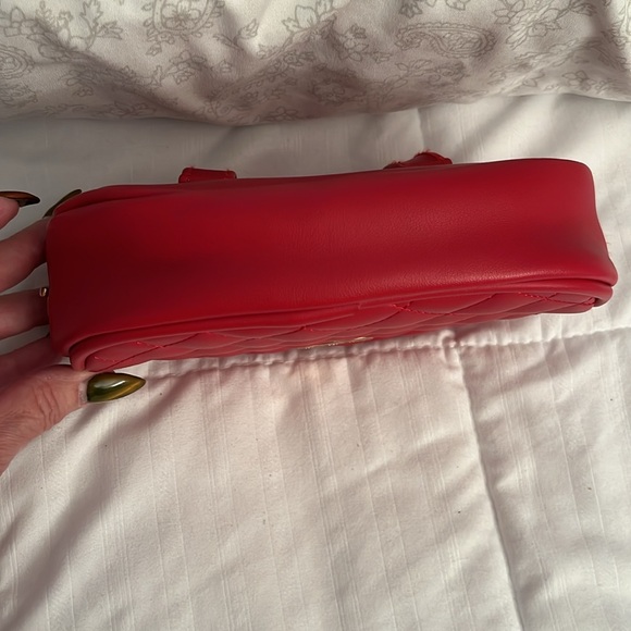Red quilted fanny pack Steve Madden - Picture 7 of 11